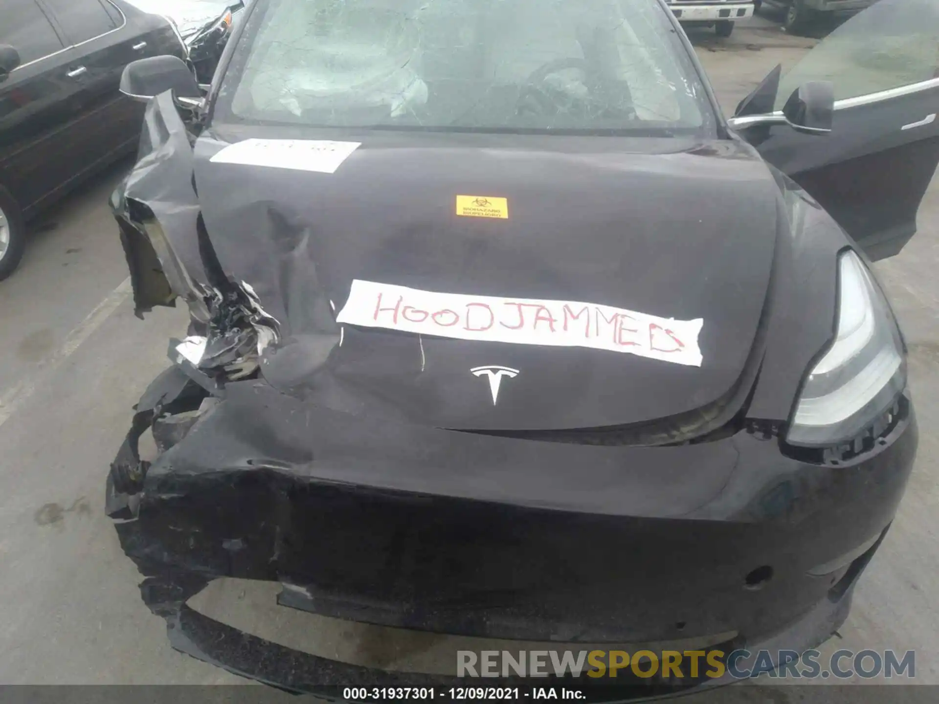 10 Photograph of a damaged car 5YJ3E1EB7LF628562 TESLA MODEL 3 2020