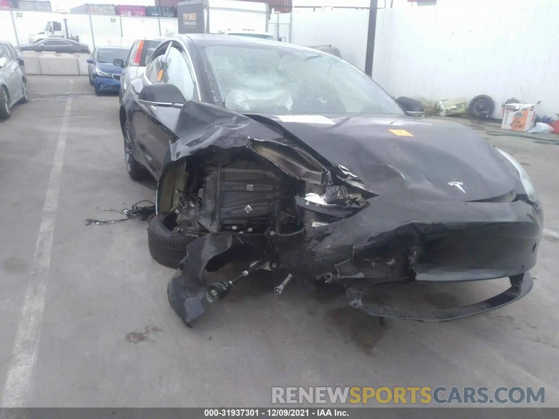 6 Photograph of a damaged car 5YJ3E1EB7LF628562 TESLA MODEL 3 2020