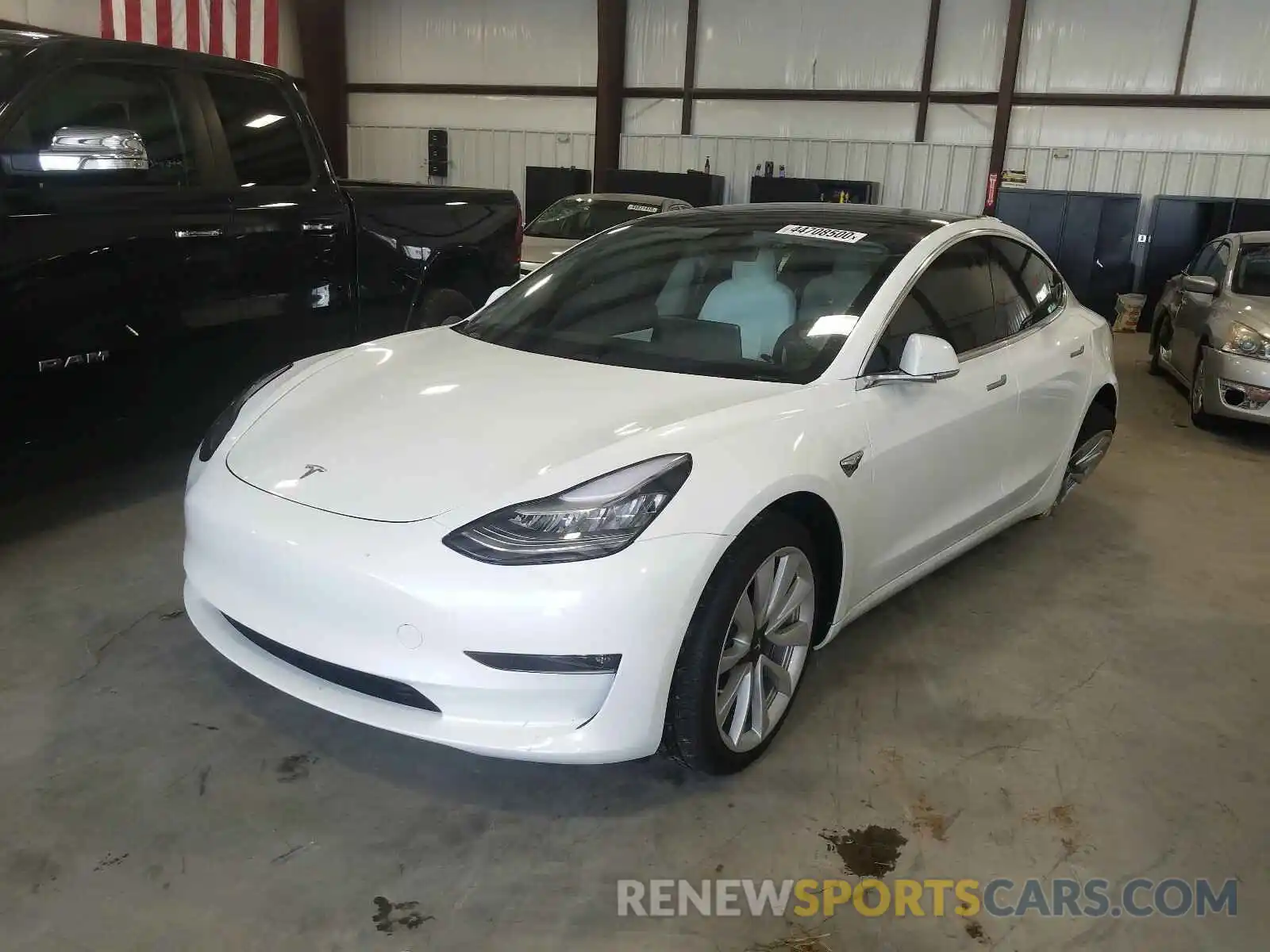 2 Photograph of a damaged car 5YJ3E1EB7LF640338 TESLA MODEL 3 2020