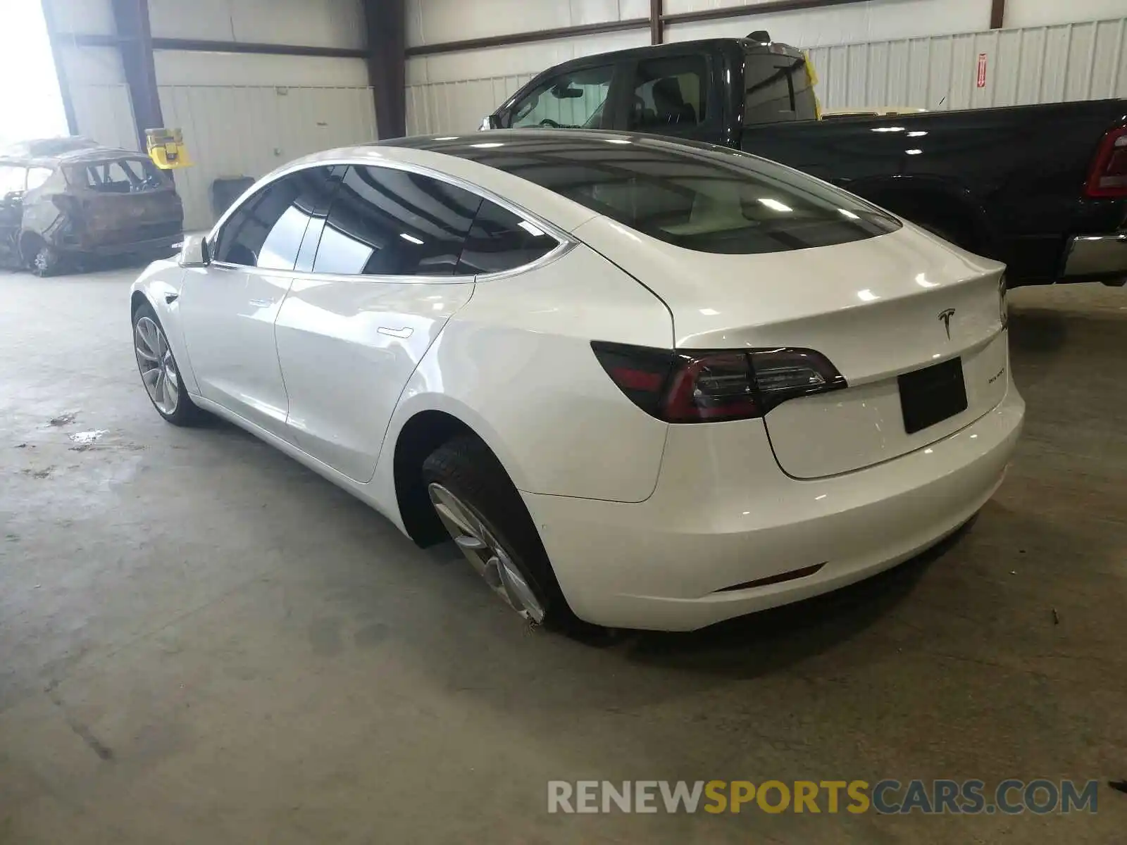 3 Photograph of a damaged car 5YJ3E1EB7LF640338 TESLA MODEL 3 2020