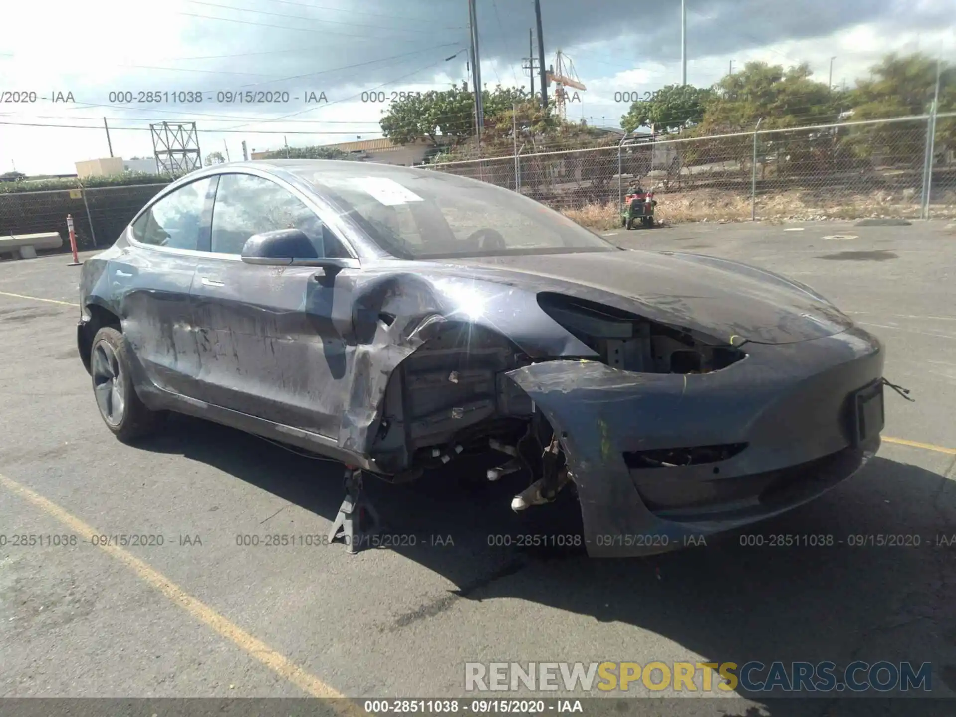 1 Photograph of a damaged car 5YJ3E1EB7LF663599 TESLA MODEL 3 2020