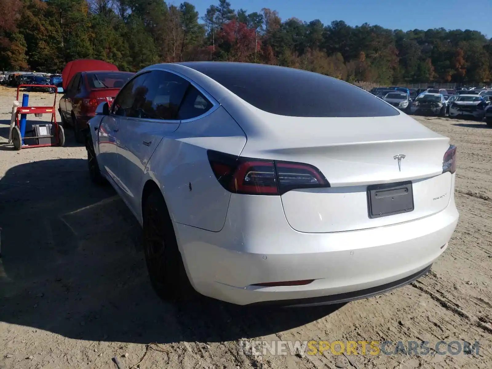 3 Photograph of a damaged car 5YJ3E1EB7LF665062 TESLA MODEL 3 2020