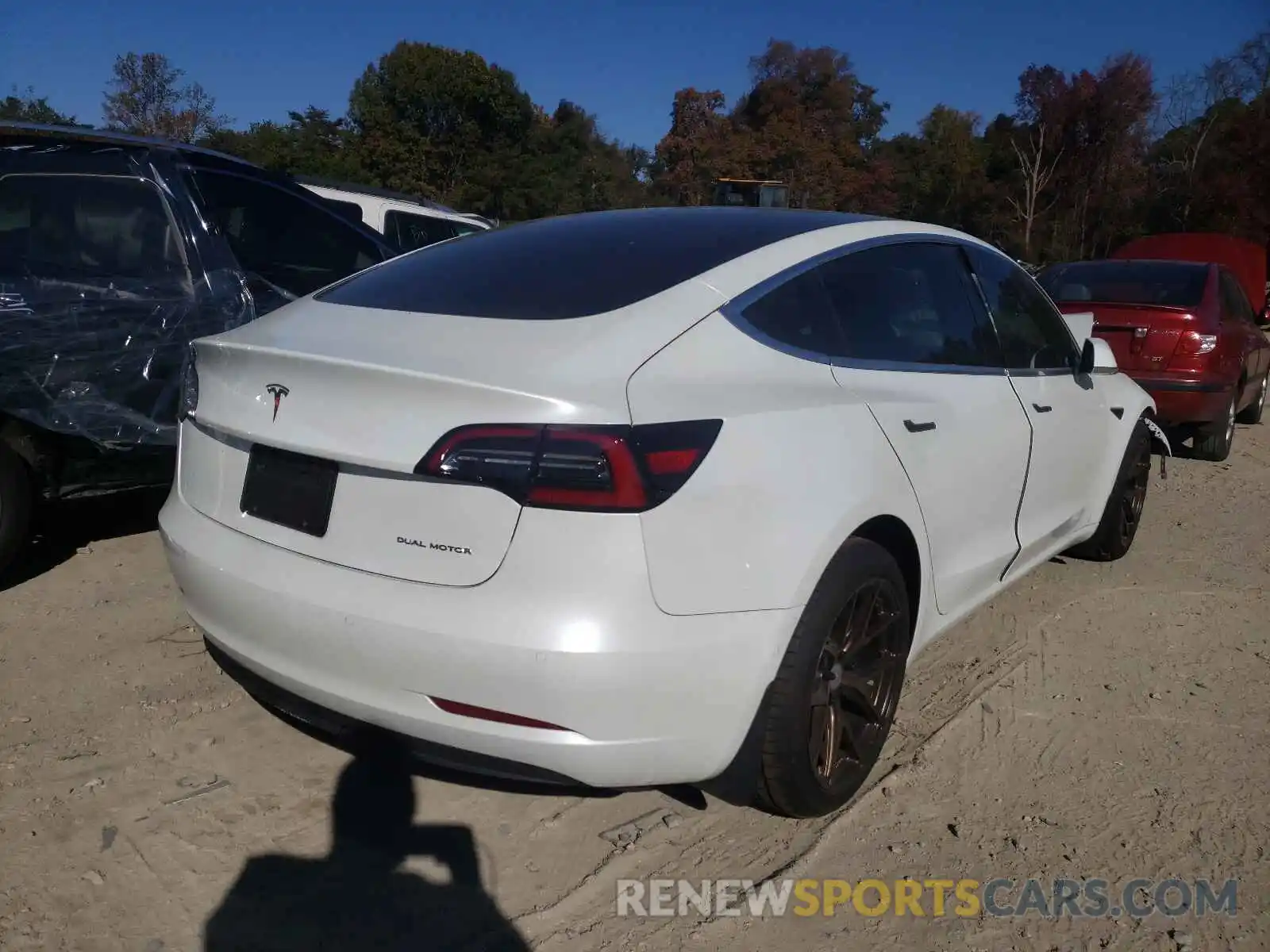 4 Photograph of a damaged car 5YJ3E1EB7LF665062 TESLA MODEL 3 2020