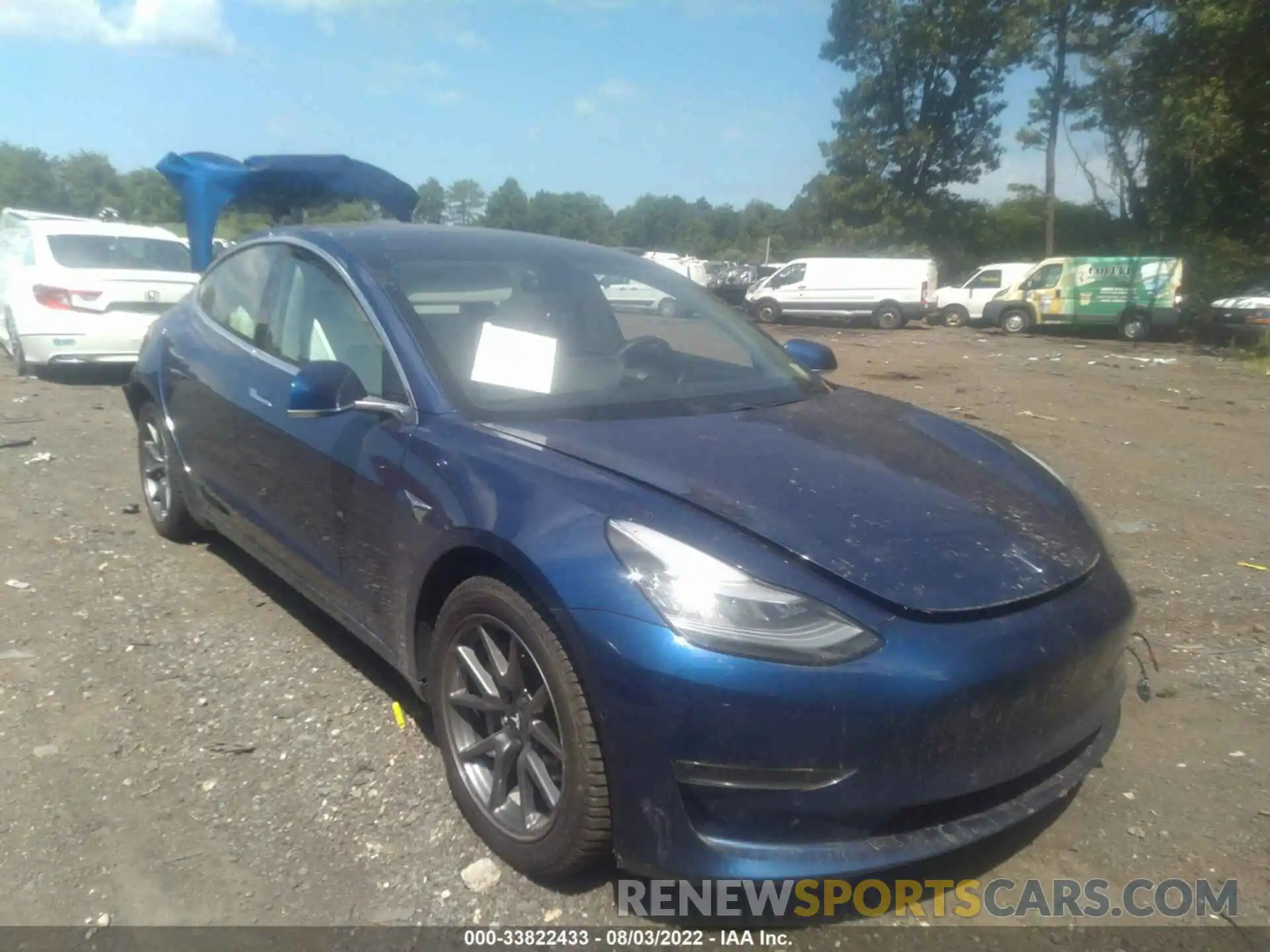 1 Photograph of a damaged car 5YJ3E1EB7LF668432 TESLA MODEL 3 2020