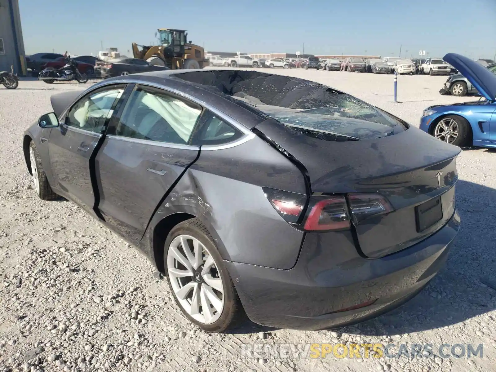 3 Photograph of a damaged car 5YJ3E1EB7LF668799 TESLA MODEL 3 2020