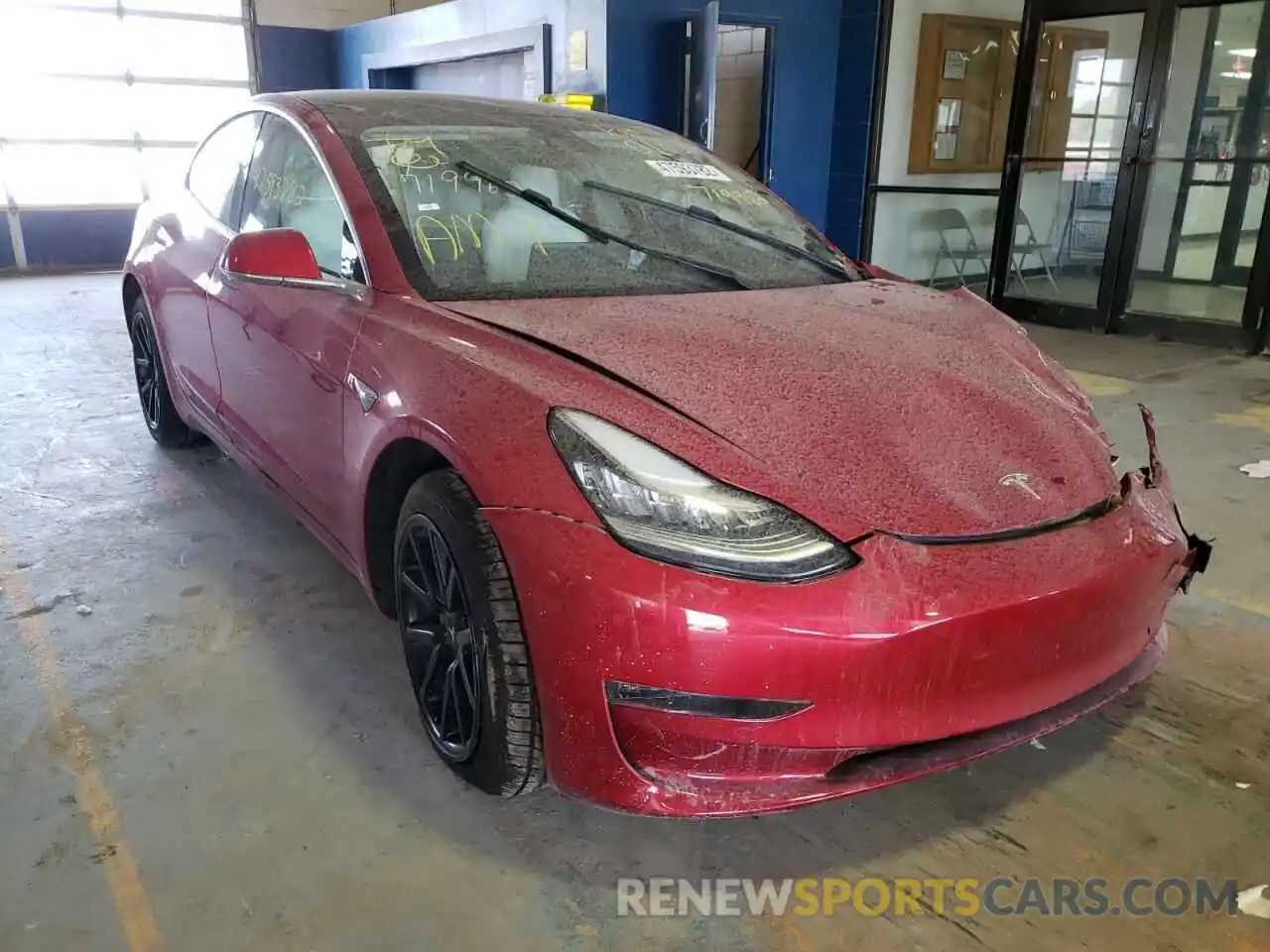 1 Photograph of a damaged car 5YJ3E1EB7LF719962 TESLA MODEL 3 2020