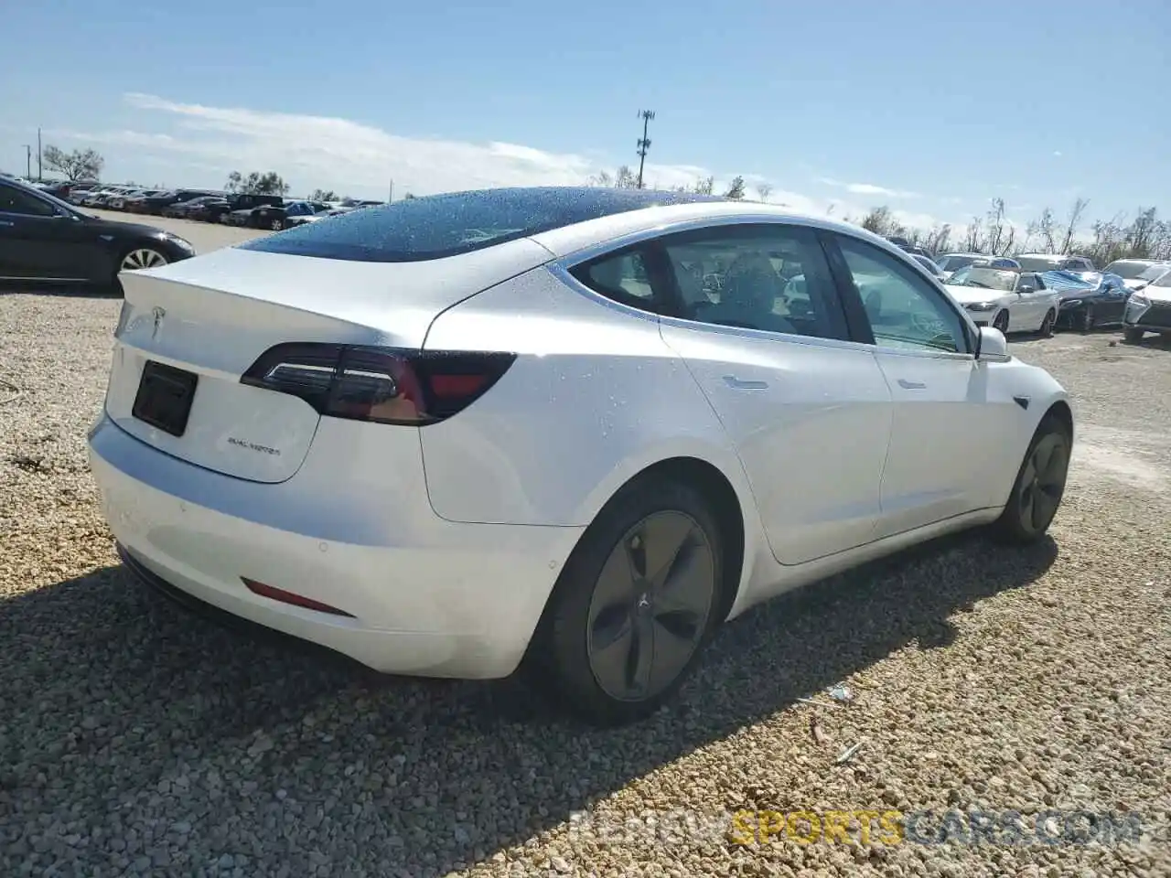 4 Фотография поврежденного автомобиля 5YJ3E1EB7LF787811 TESLA MODEL 3 2020