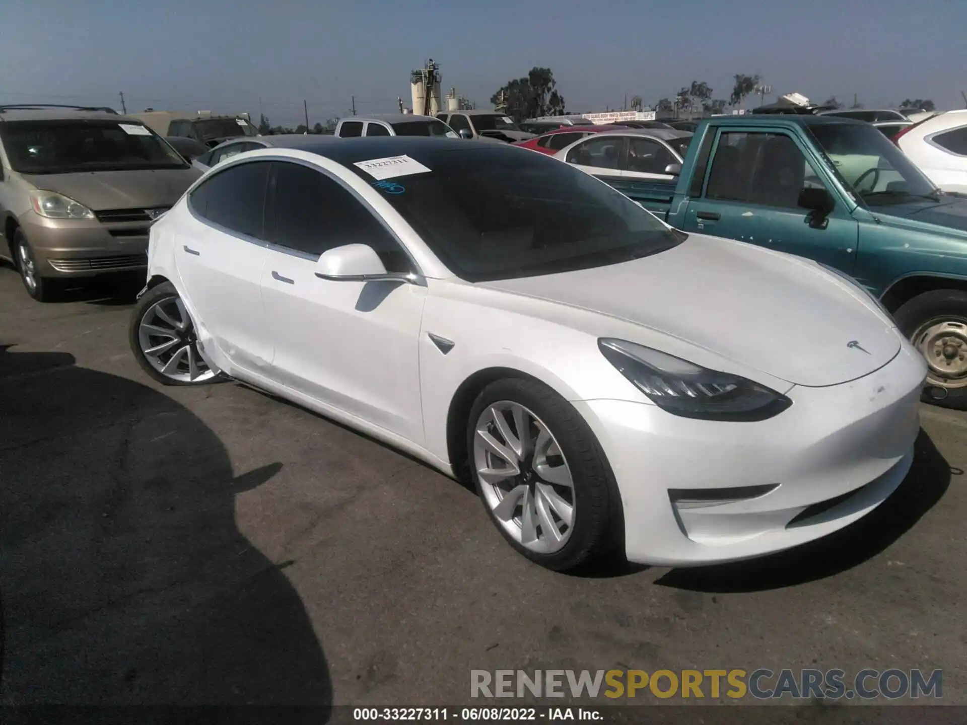 1 Photograph of a damaged car 5YJ3E1EB7LF801996 TESLA MODEL 3 2020