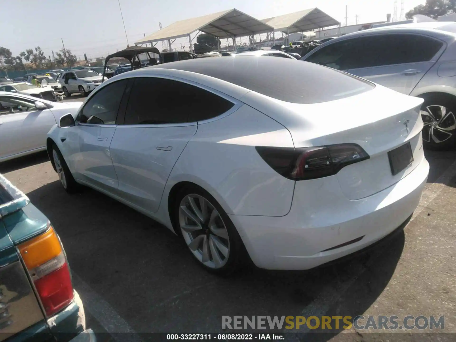 3 Фотография поврежденного автомобиля 5YJ3E1EB7LF801996 TESLA MODEL 3 2020