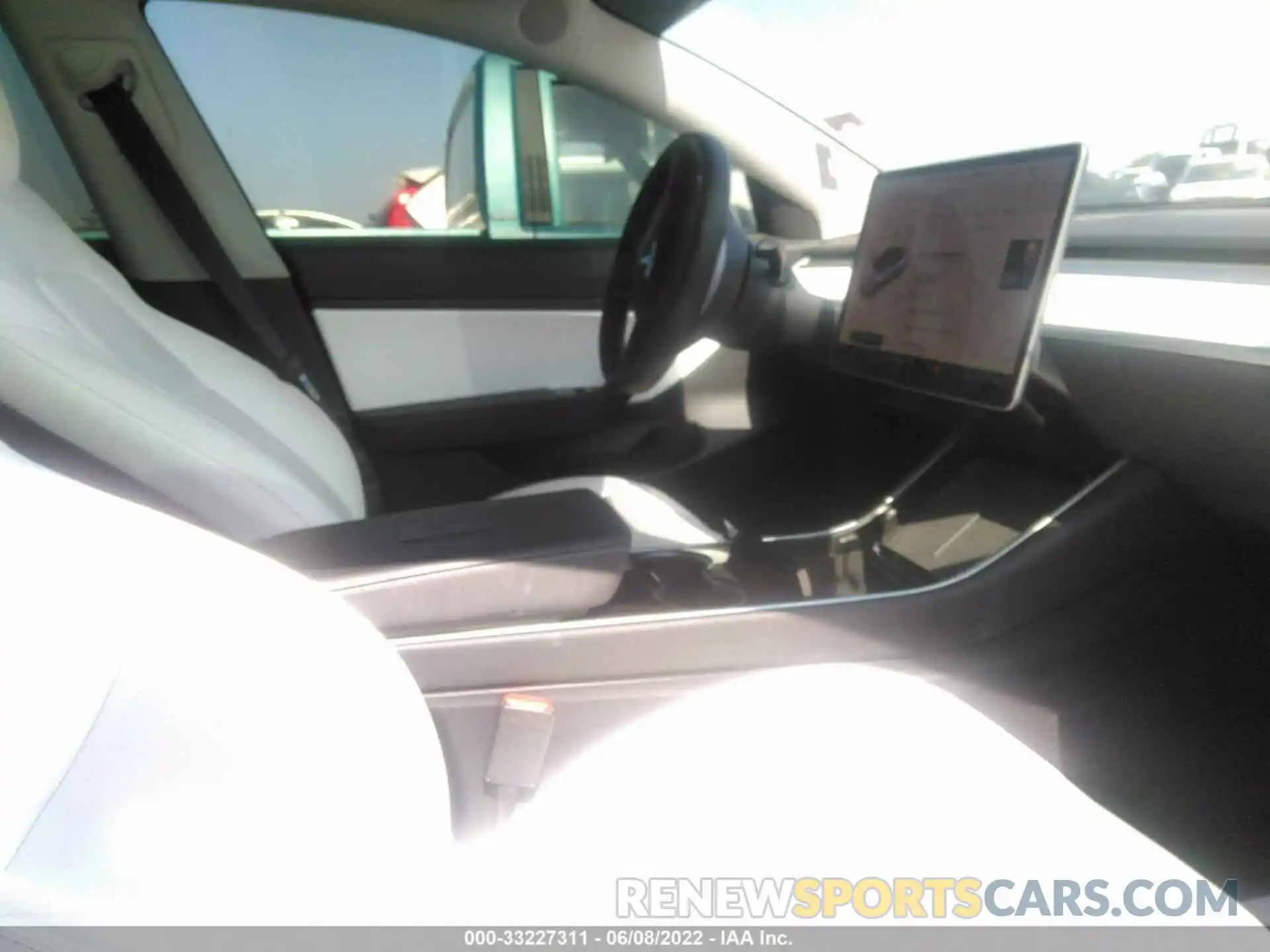 5 Photograph of a damaged car 5YJ3E1EB7LF801996 TESLA MODEL 3 2020