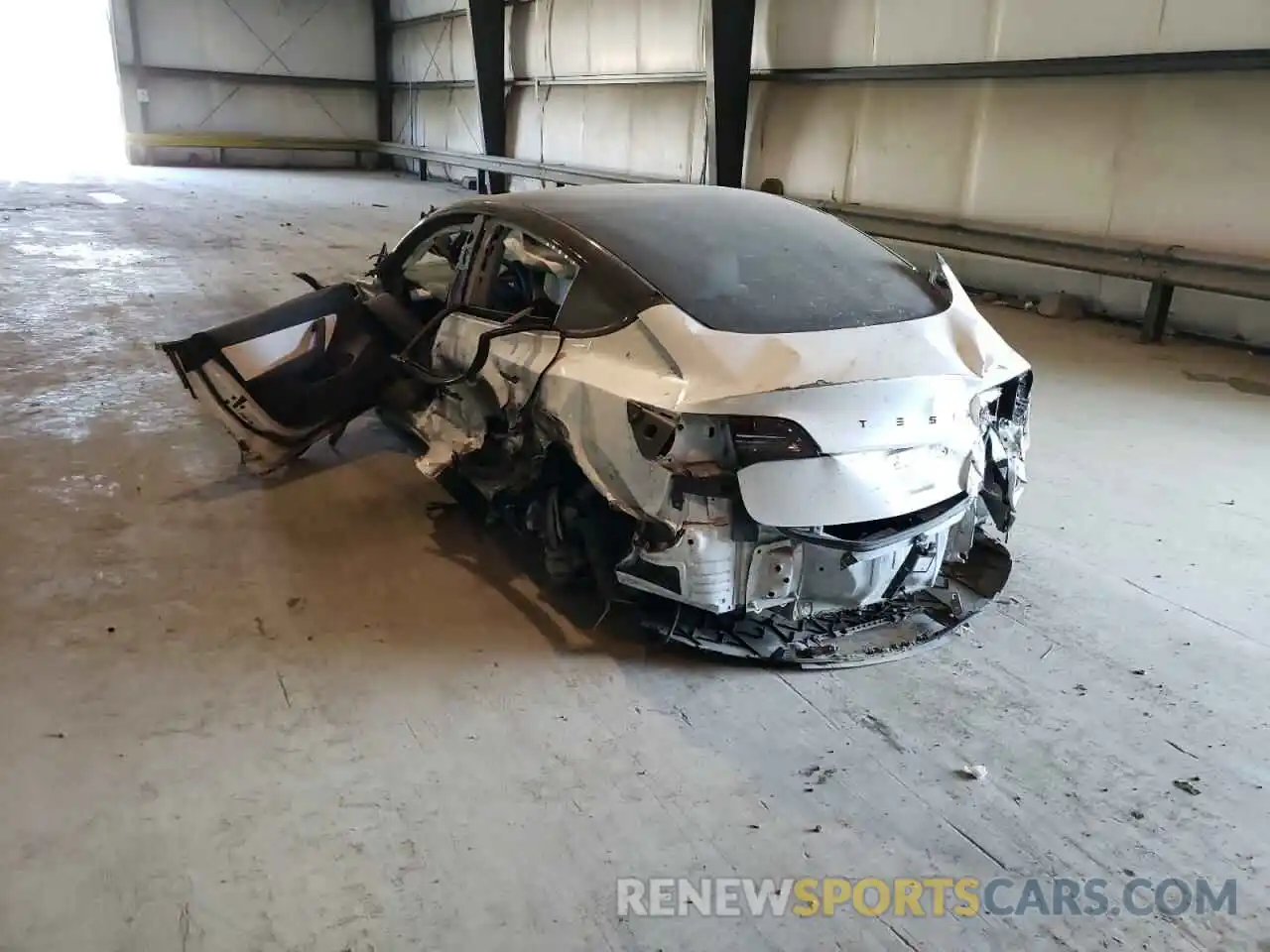 10 Photograph of a damaged car 5YJ3E1EB7LF806695 TESLA MODEL 3 2020