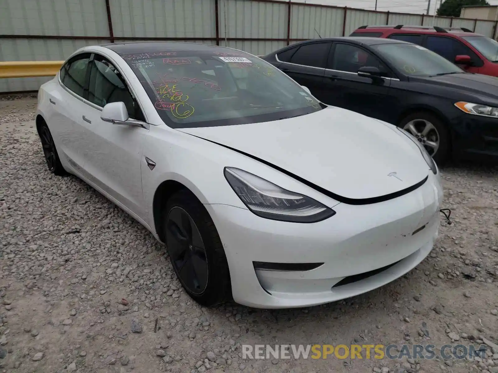 1 Photograph of a damaged car 5YJ3E1EB8LF520967 TESLA MODEL 3 2020