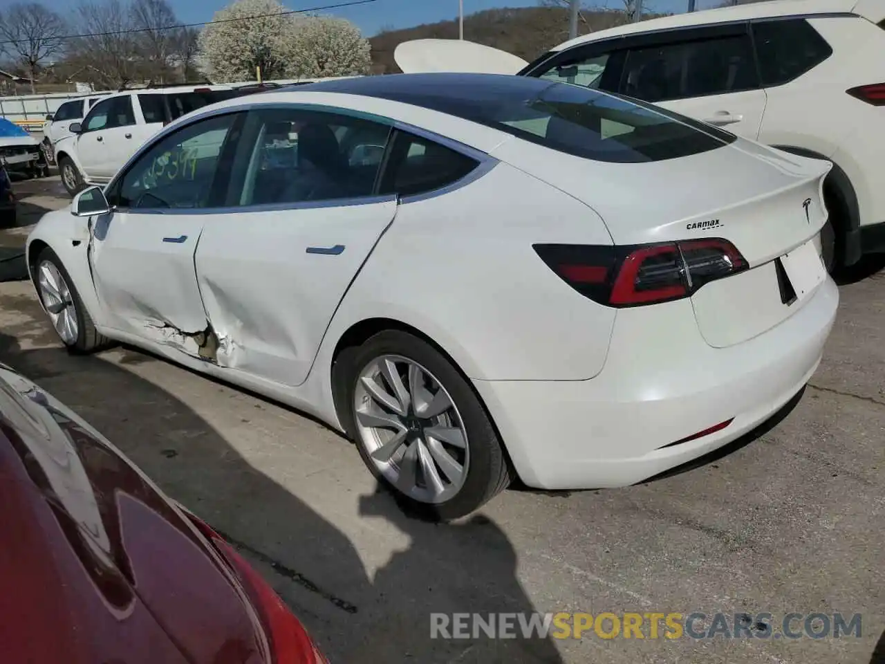 2 Photograph of a damaged car 5YJ3E1EB8LF589111 TESLA MODEL 3 2020