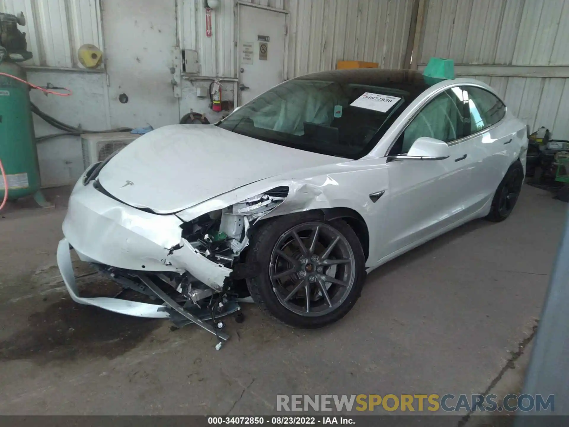 2 Photograph of a damaged car 5YJ3E1EB8LF590016 TESLA MODEL 3 2020