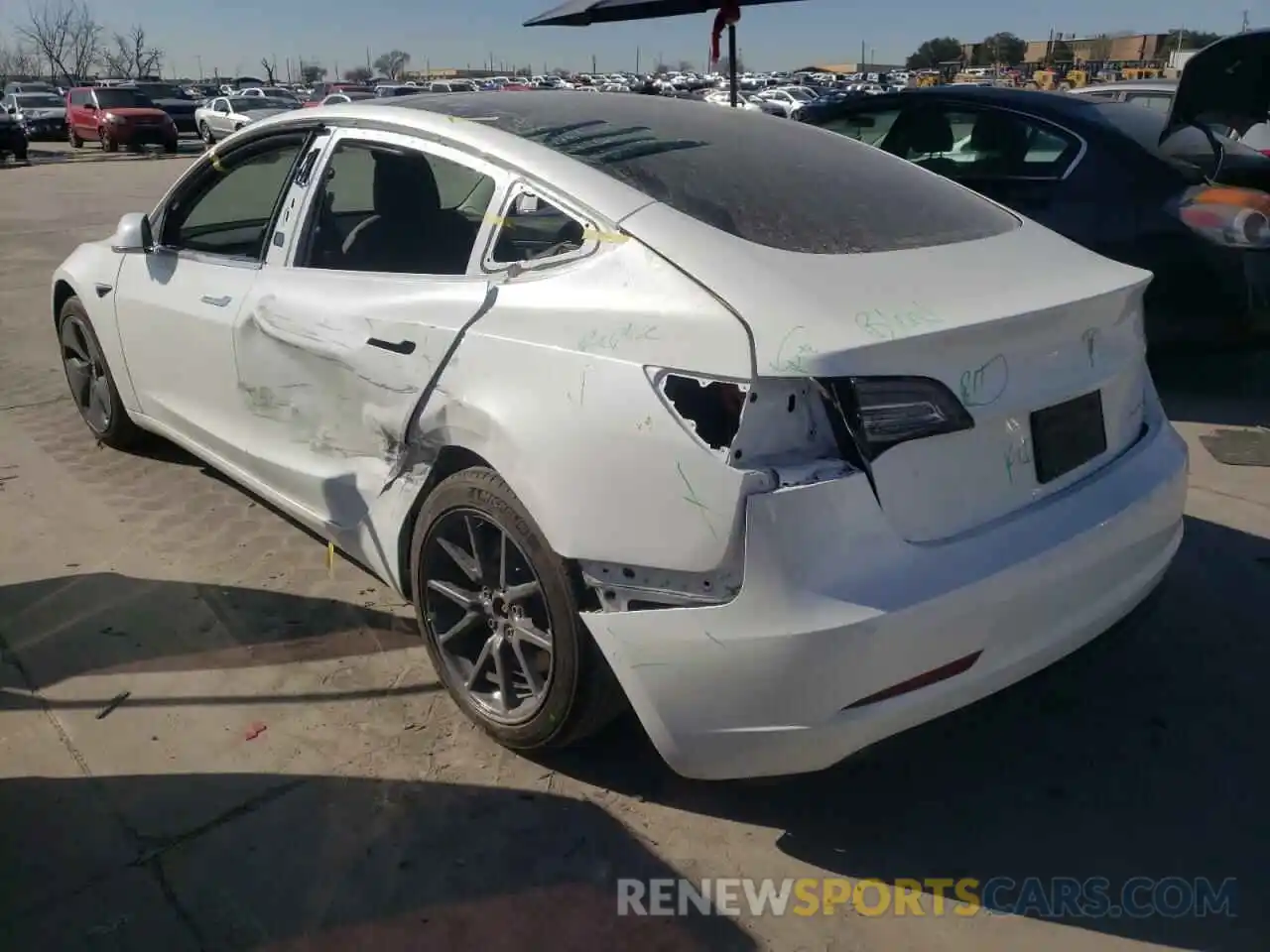 3 Photograph of a damaged car 5YJ3E1EB8LF617862 TESLA MODEL 3 2020