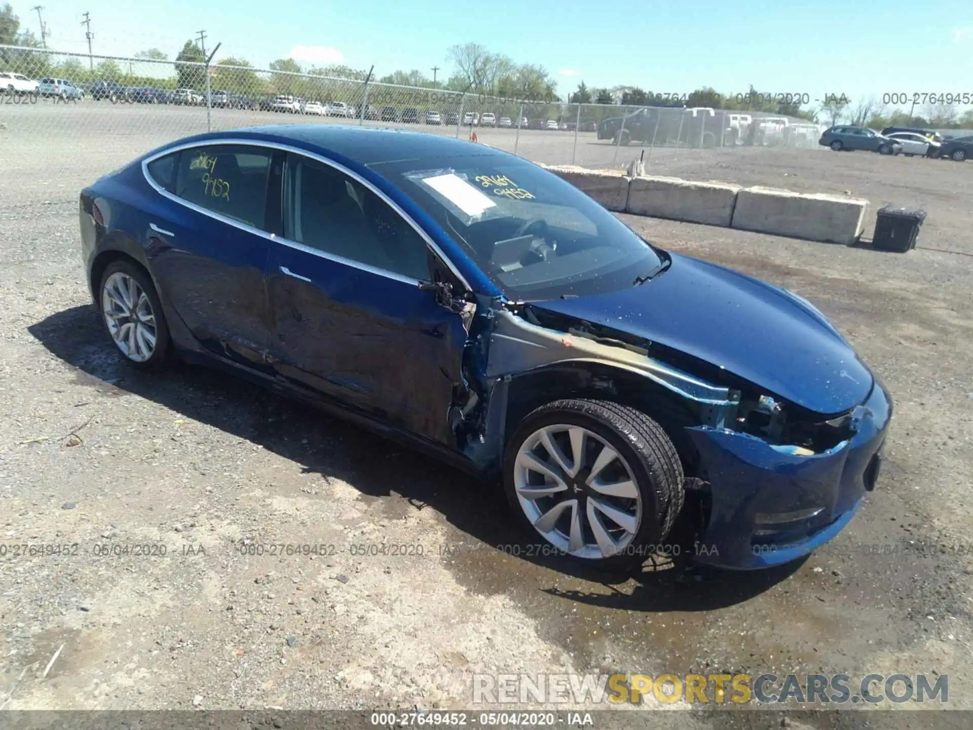 1 Photograph of a damaged car 5YJ3E1EB8LF620566 TESLA MODEL 3 2020