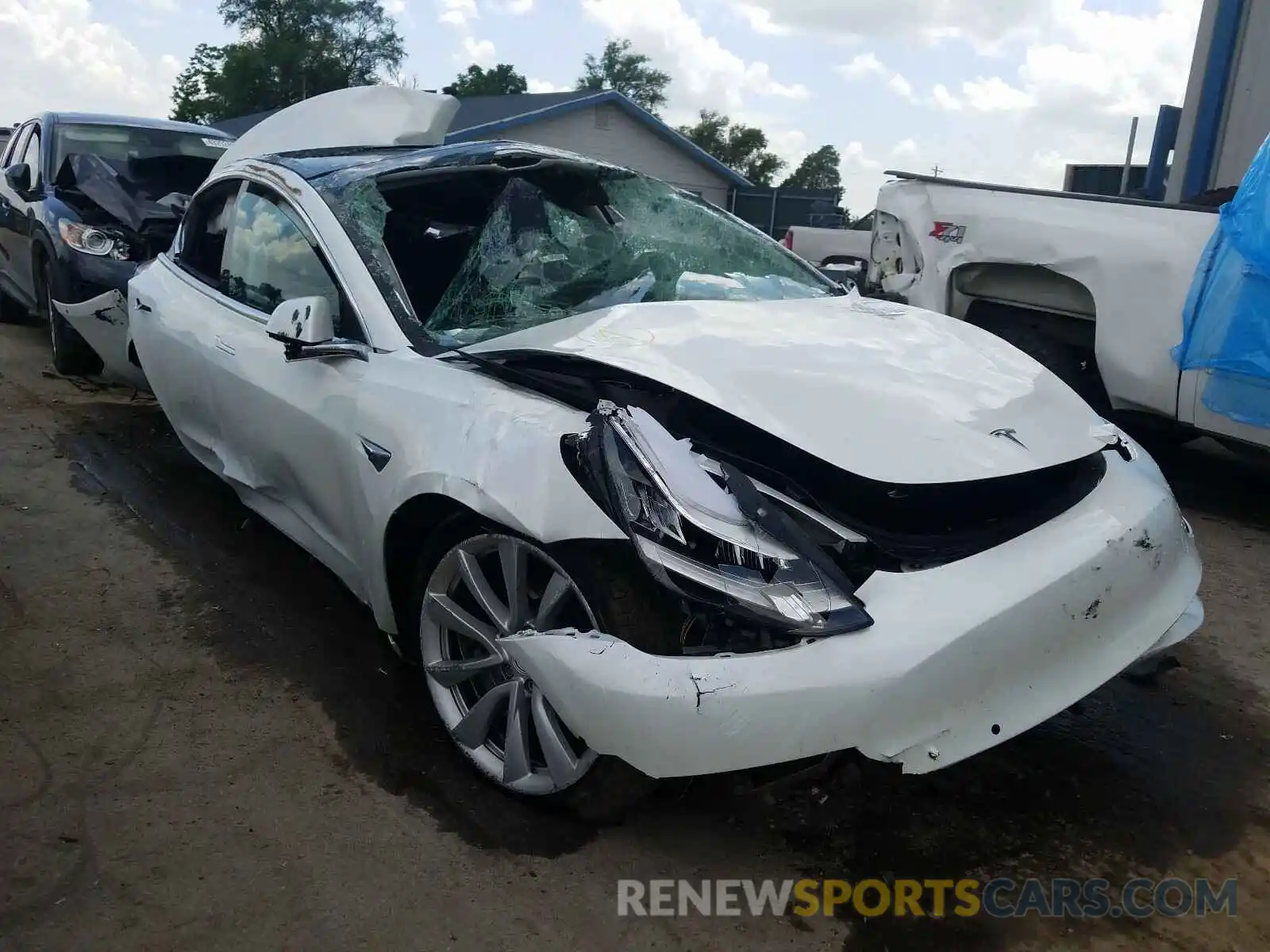 1 Photograph of a damaged car 5YJ3E1EB8LF621040 TESLA MODEL 3 2020