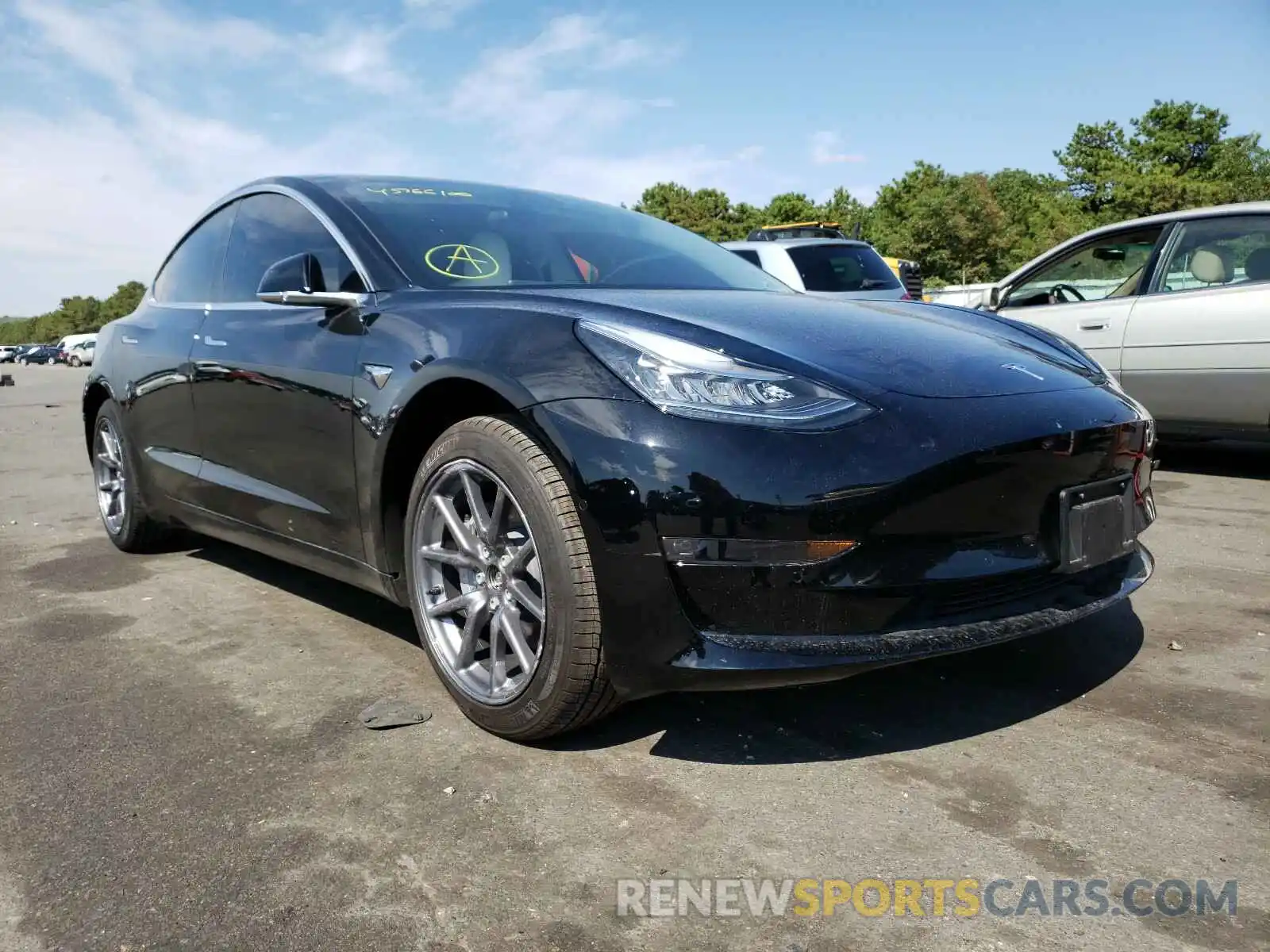 1 Photograph of a damaged car 5YJ3E1EB8LF639795 TESLA MODEL 3 2020