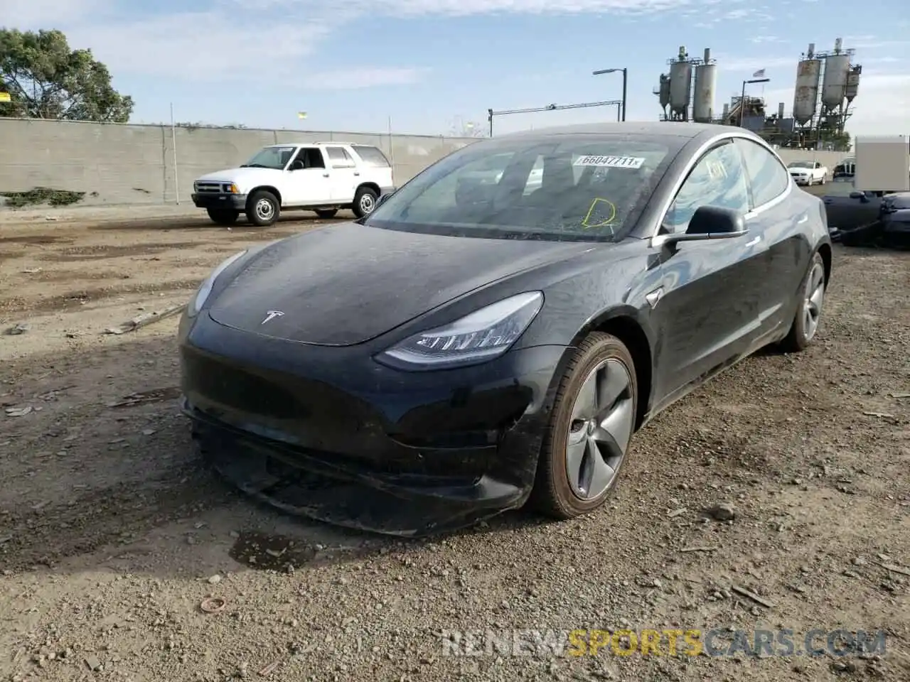 2 Photograph of a damaged car 5YJ3E1EB8LF649503 TESLA MODEL 3 2020