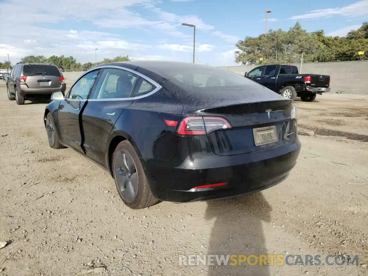 3 Photograph of a damaged car 5YJ3E1EB8LF649503 TESLA MODEL 3 2020