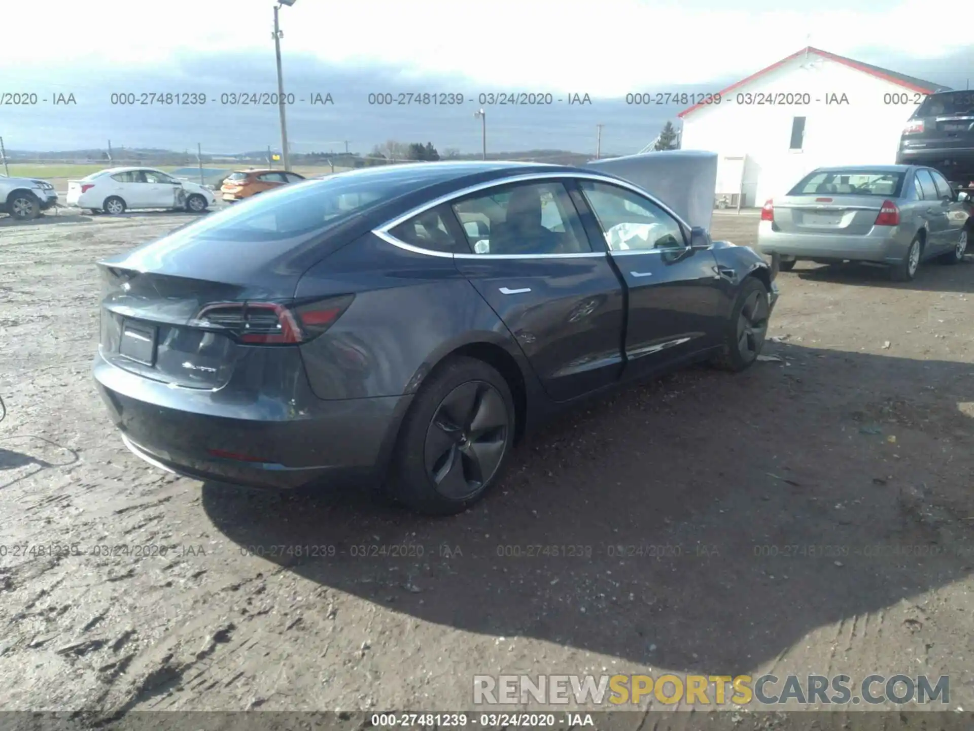 4 Фотография поврежденного автомобиля 5YJ3E1EB8LF663224 TESLA MODEL 3 2020