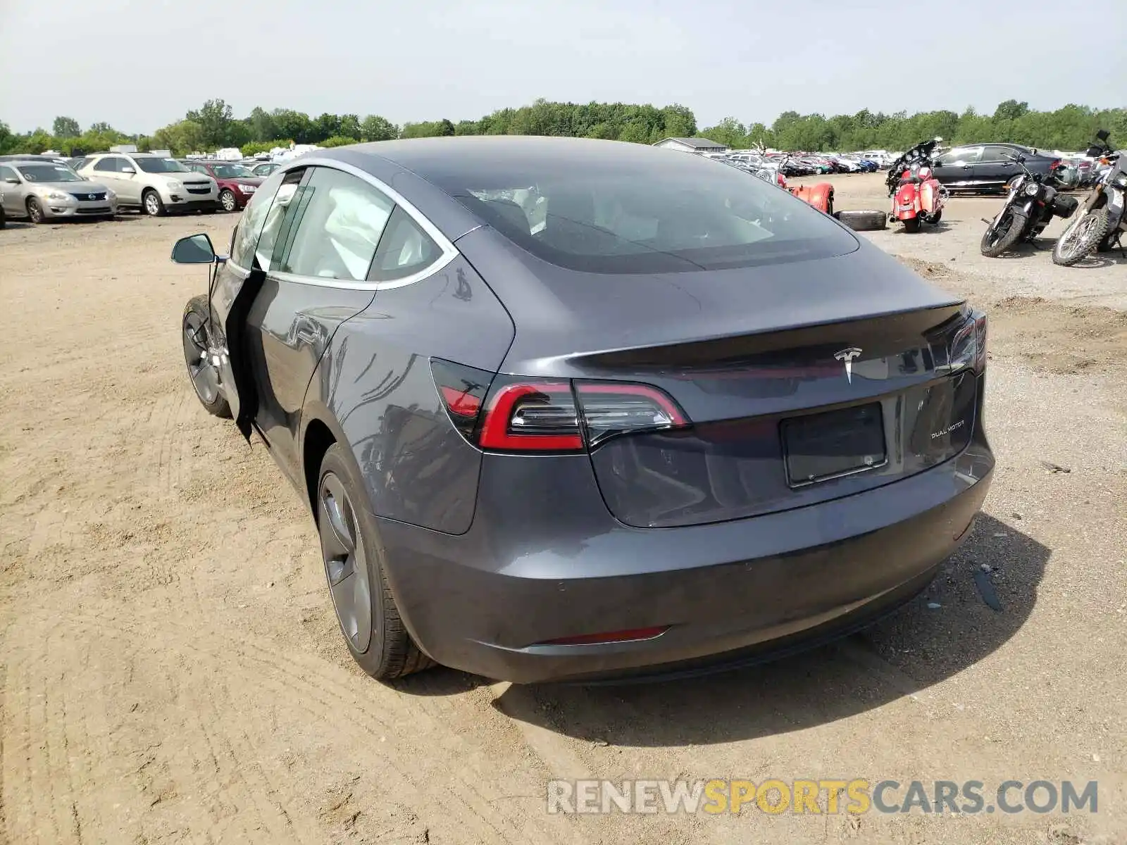 3 Photograph of a damaged car 5YJ3E1EB8LF663630 TESLA MODEL 3 2020