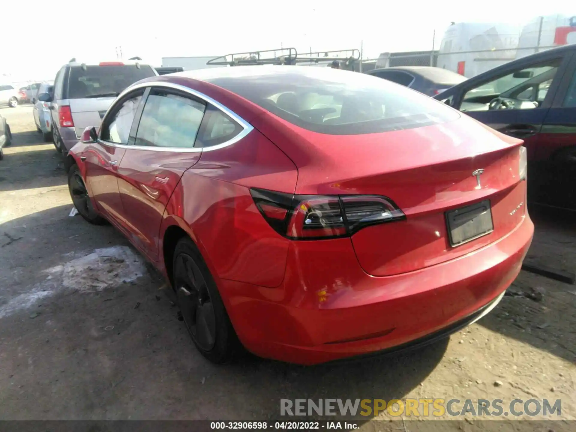 3 Photograph of a damaged car 5YJ3E1EB8LF711000 TESLA MODEL 3 2020