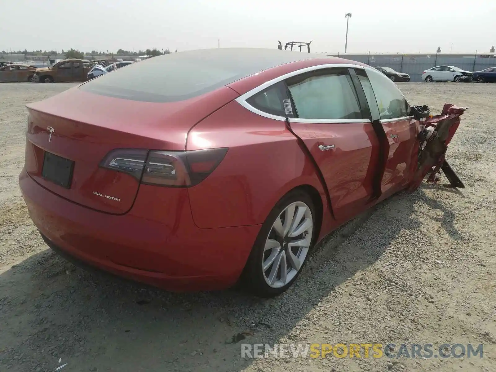 4 Фотография поврежденного автомобиля 5YJ3E1EB8LF743140 TESLA MODEL 3 2020