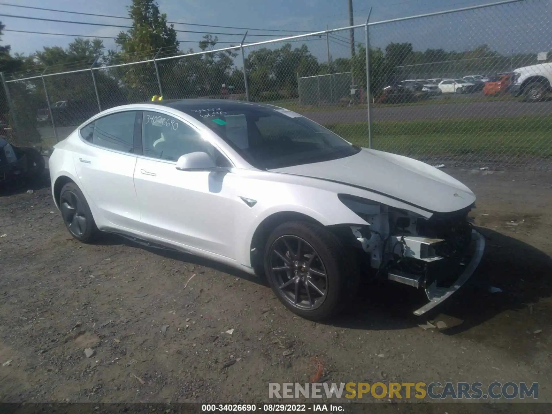 1 Photograph of a damaged car 5YJ3E1EB8LF744711 TESLA MODEL 3 2020