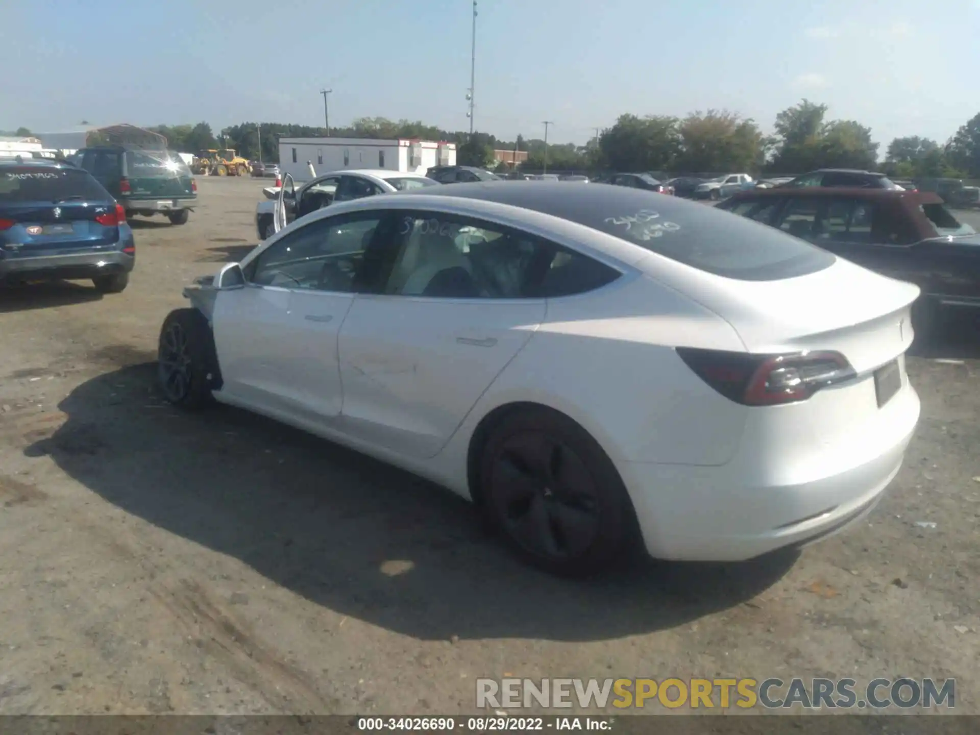 3 Photograph of a damaged car 5YJ3E1EB8LF744711 TESLA MODEL 3 2020