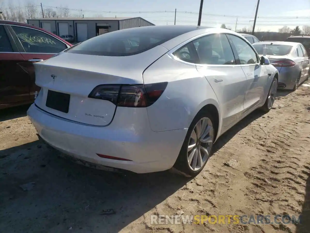 4 Фотография поврежденного автомобиля 5YJ3E1EB8LF795576 TESLA MODEL 3 2020