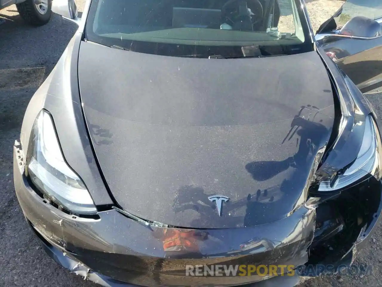 7 Photograph of a damaged car 5YJ3E1EB8LF800811 TESLA MODEL 3 2020