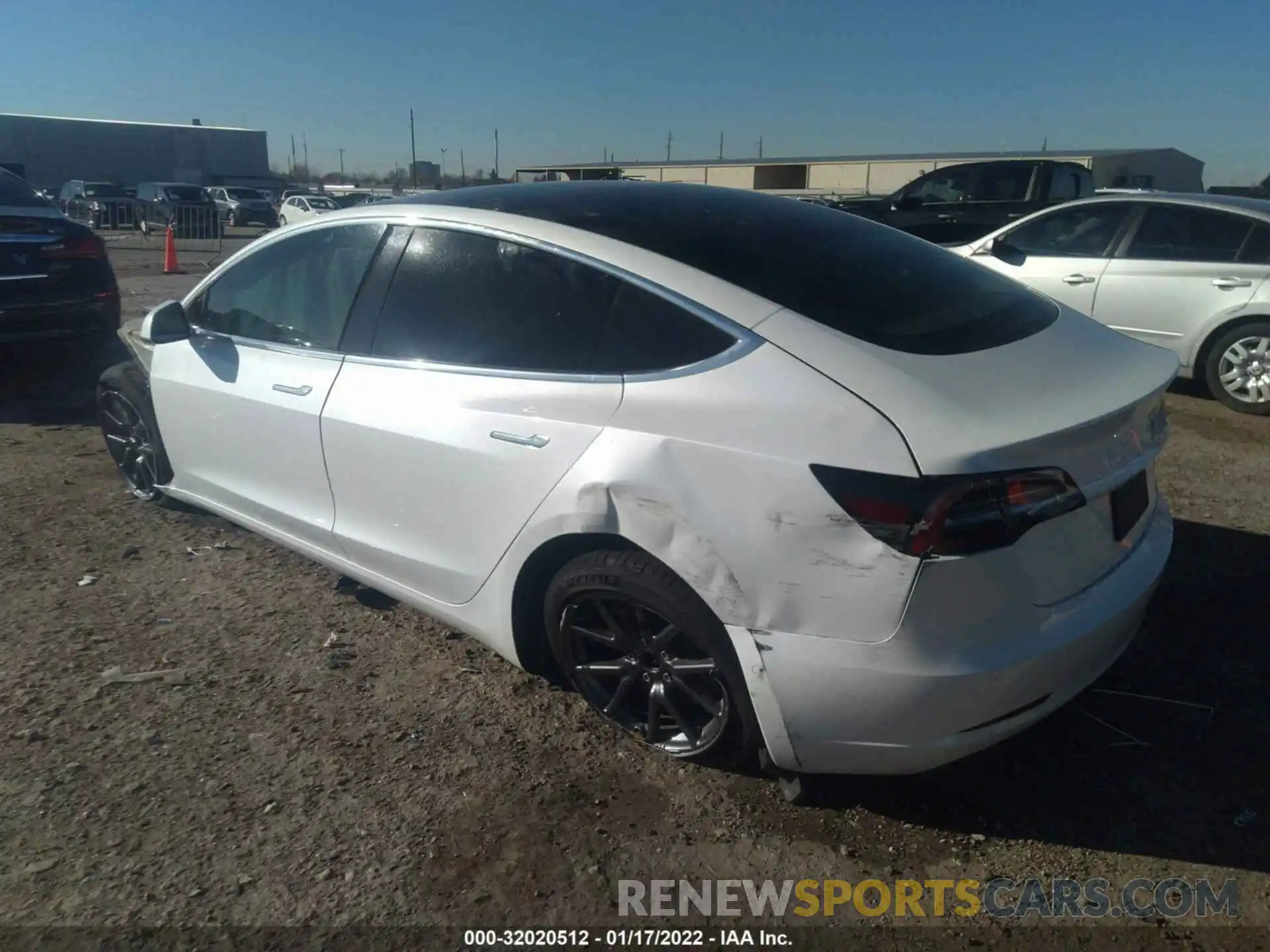 3 Photograph of a damaged car 5YJ3E1EB9LF520962 TESLA MODEL 3 2020