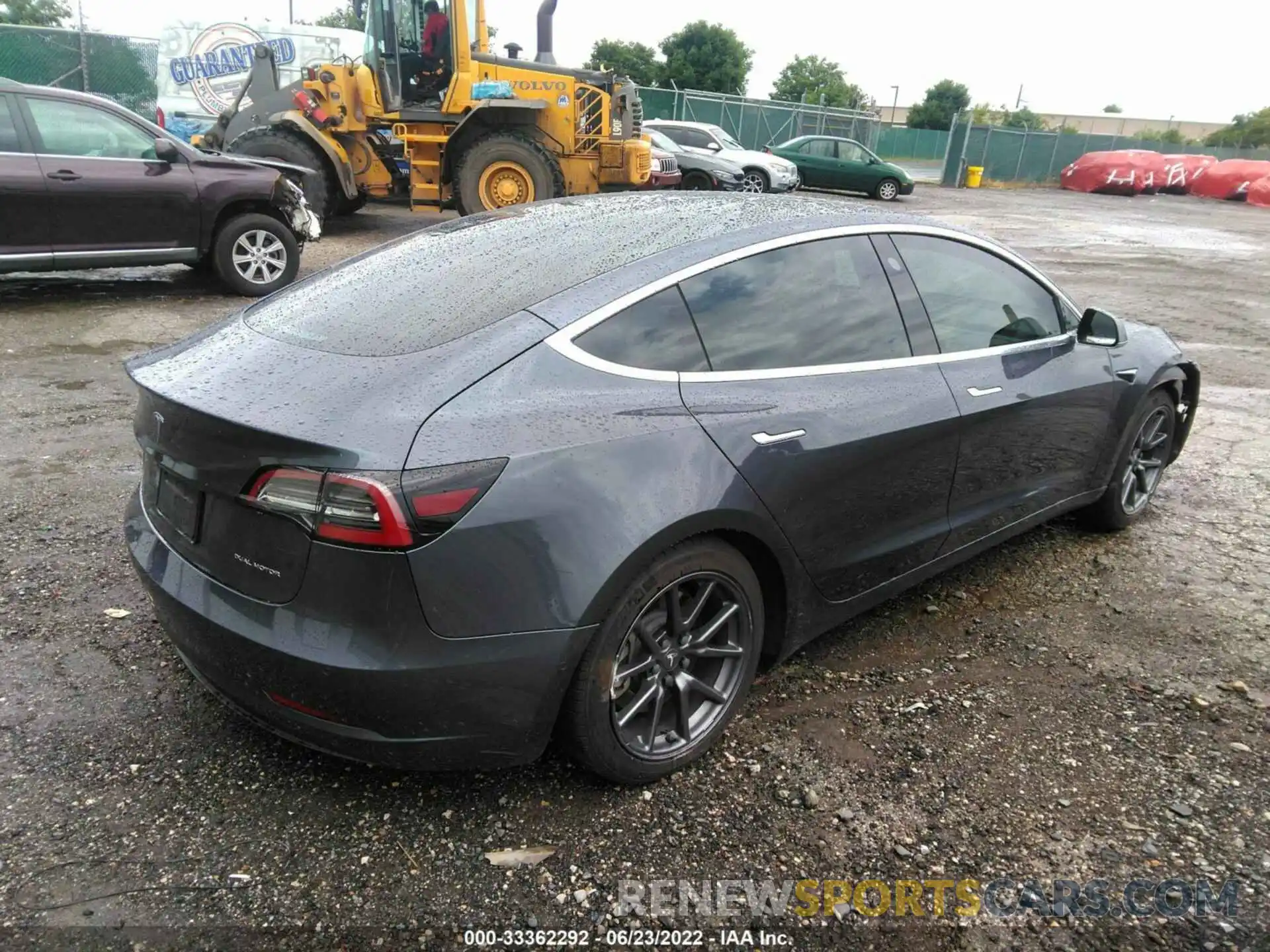 4 Фотография поврежденного автомобиля 5YJ3E1EB9LF616722 TESLA MODEL 3 2020