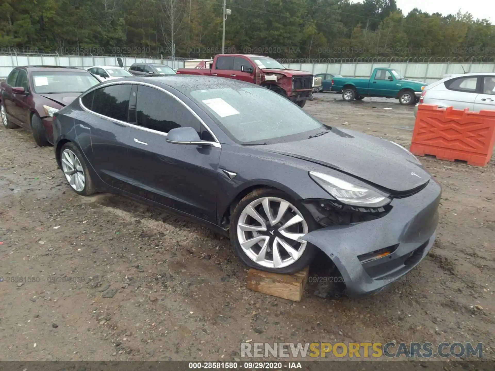 1 Photograph of a damaged car 5YJ3E1EB9LF620169 TESLA MODEL 3 2020