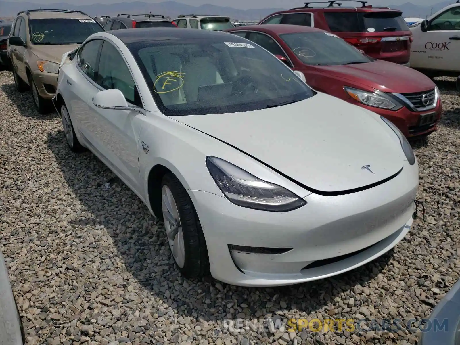 1 Photograph of a damaged car 5YJ3E1EB9LF622620 TESLA MODEL 3 2020