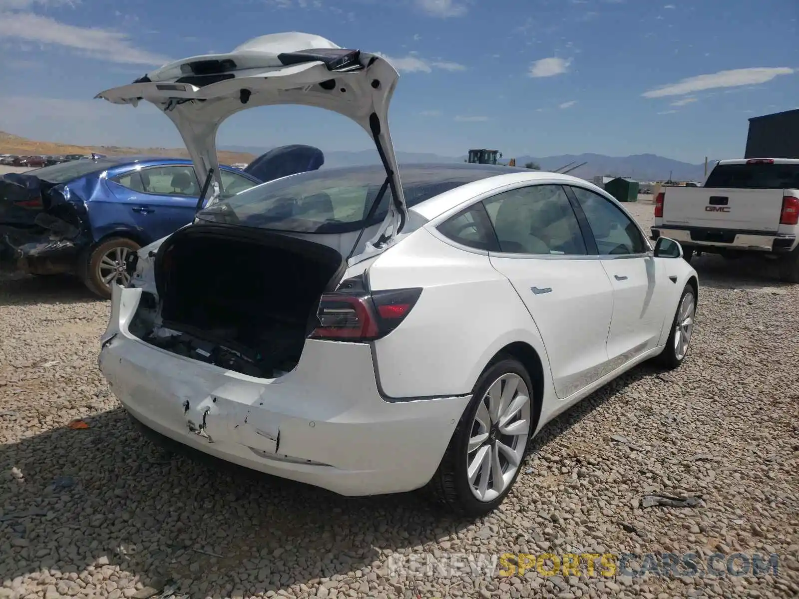 4 Photograph of a damaged car 5YJ3E1EB9LF622620 TESLA MODEL 3 2020