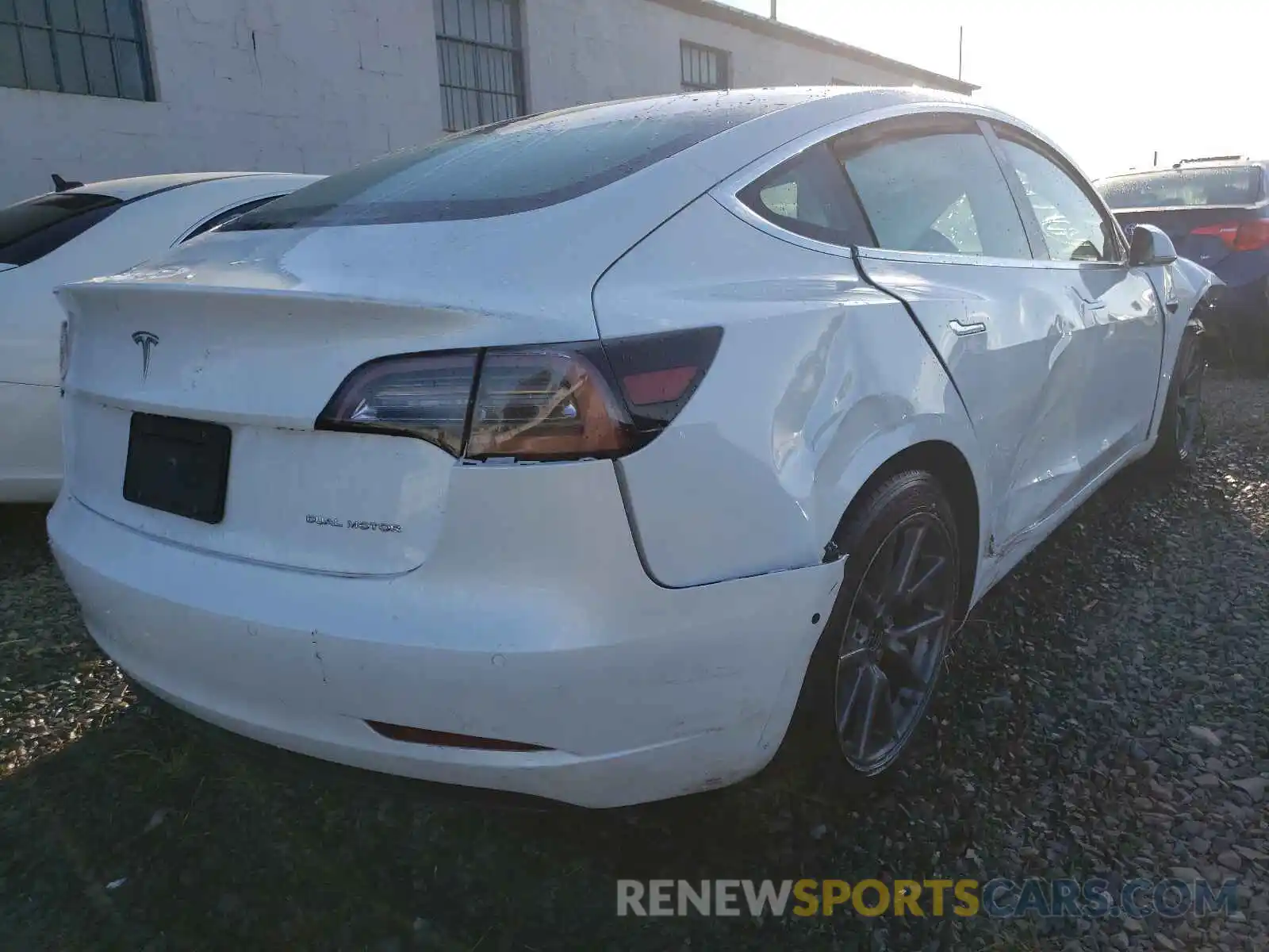 4 Photograph of a damaged car 5YJ3E1EB9LF637473 TESLA MODEL 3 2020