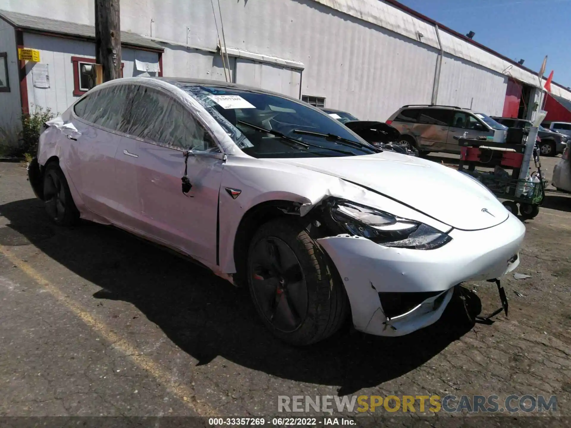 1 Photograph of a damaged car 5YJ3E1EB9LF637537 TESLA MODEL 3 2020