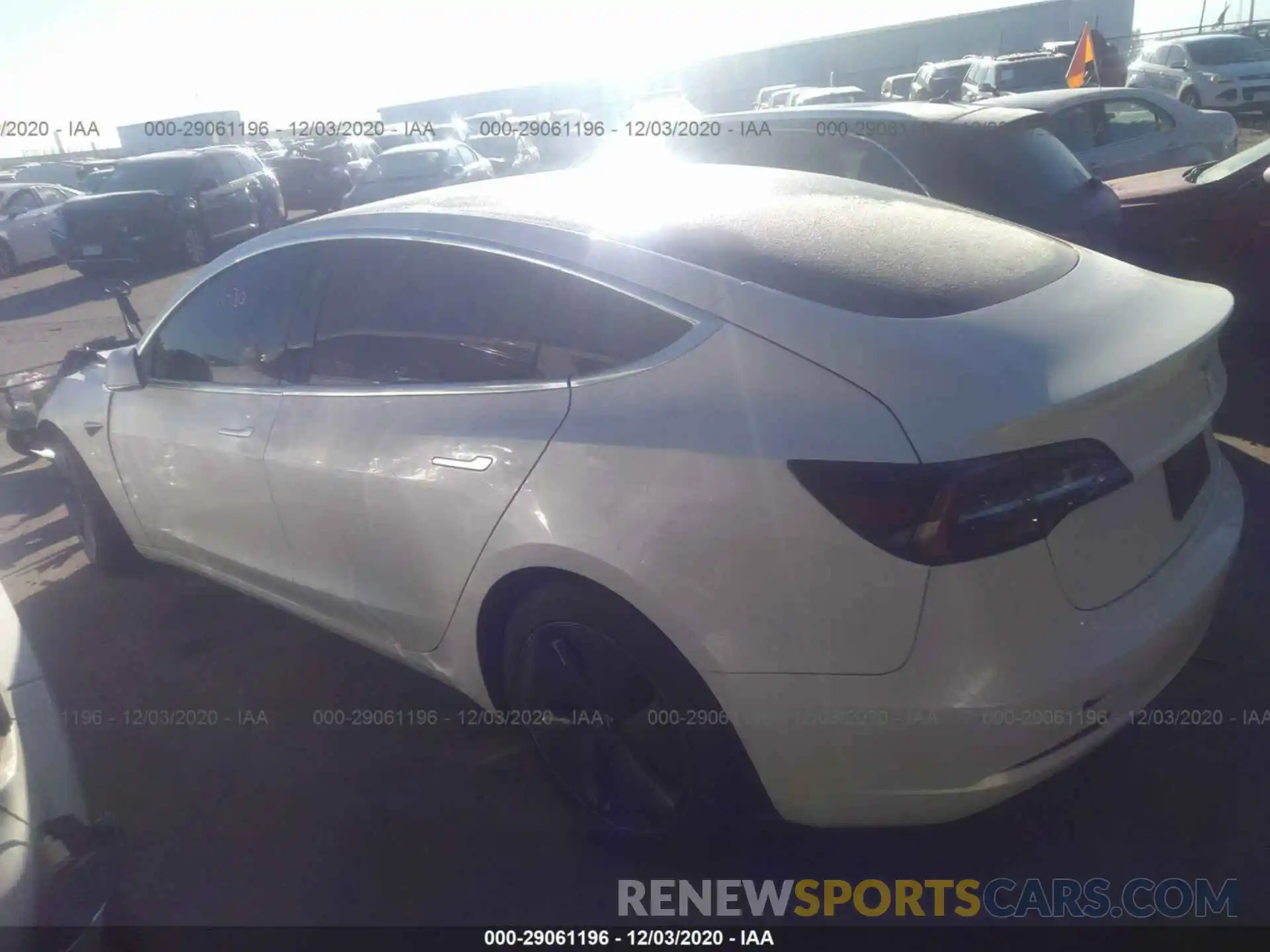 3 Photograph of a damaged car 5YJ3E1EB9LF639904 TESLA MODEL 3 2020