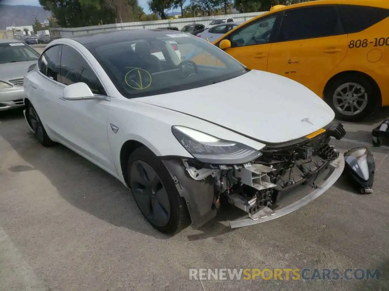 1 Photograph of a damaged car 5YJ3E1EB9LF650160 TESLA MODEL 3 2020