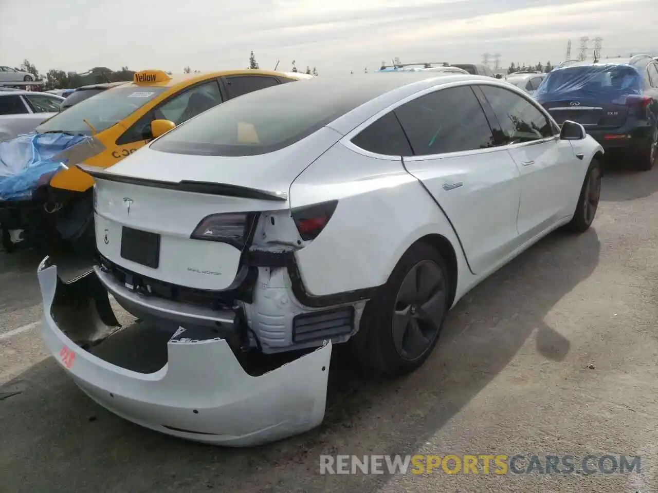 4 Photograph of a damaged car 5YJ3E1EB9LF650160 TESLA MODEL 3 2020