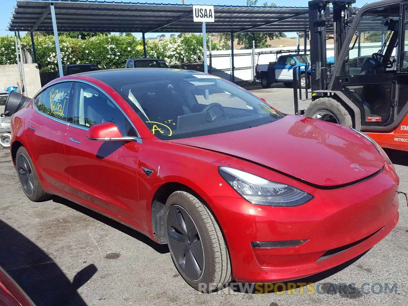 1 Photograph of a damaged car 5YJ3E1EB9LF664186 TESLA MODEL 3 2020