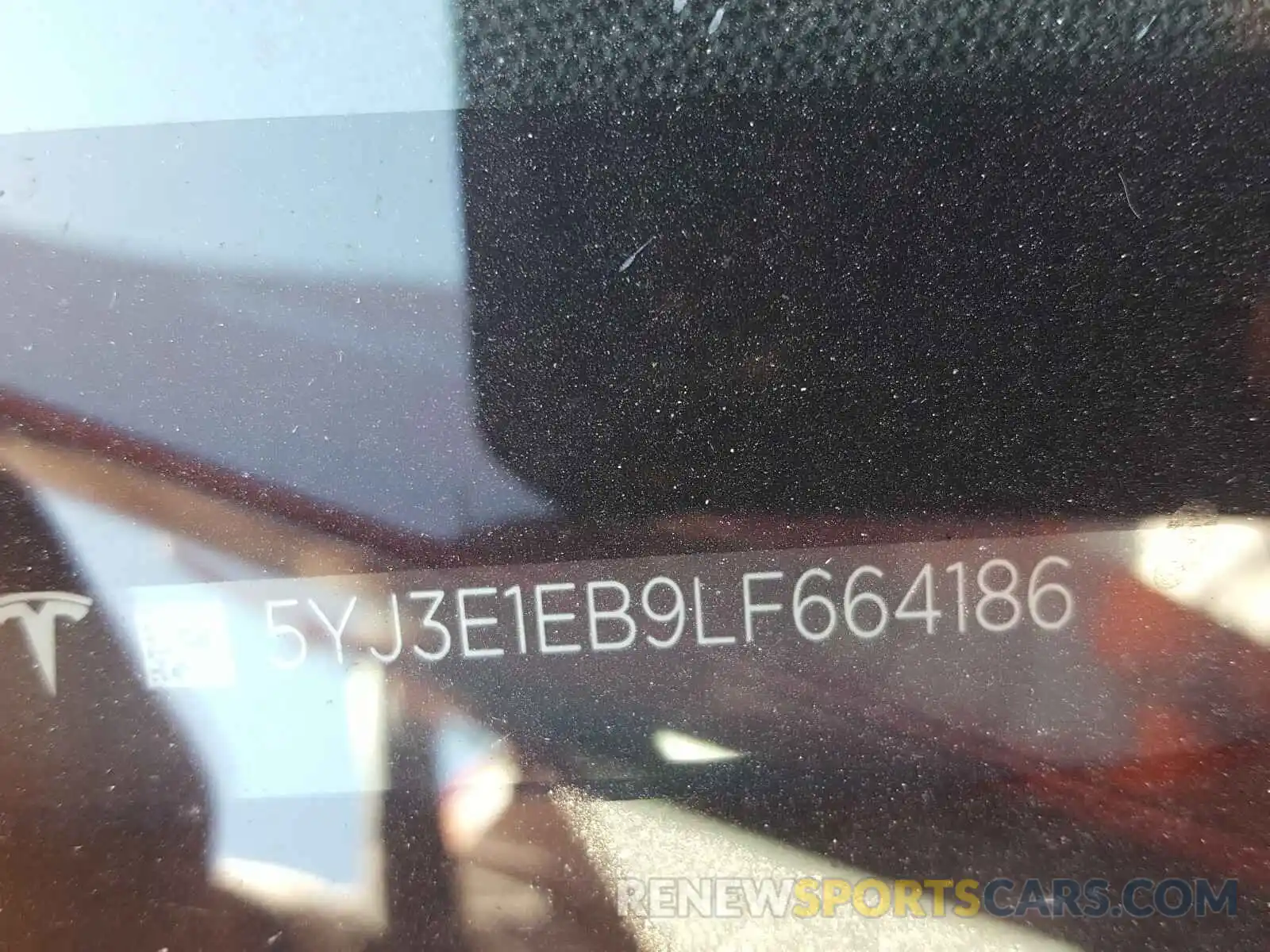 10 Photograph of a damaged car 5YJ3E1EB9LF664186 TESLA MODEL 3 2020