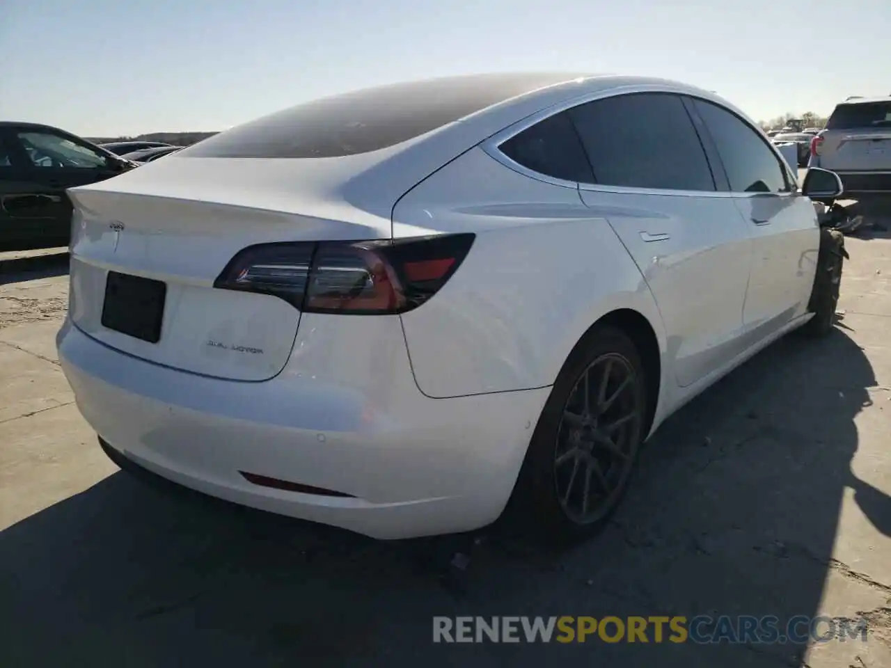 4 Photograph of a damaged car 5YJ3E1EB9LF735273 TESLA MODEL 3 2020