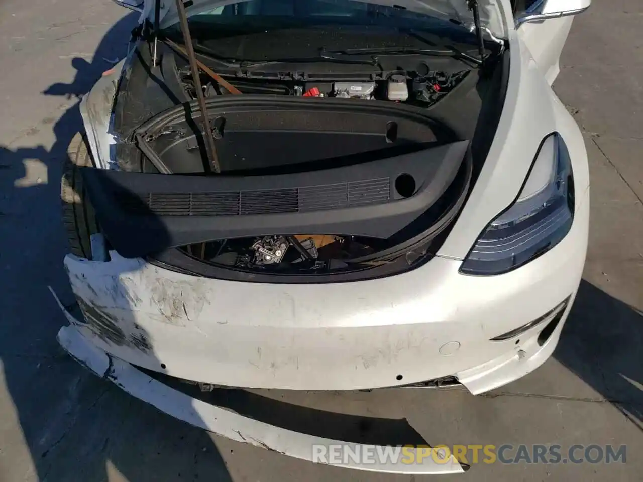 7 Photograph of a damaged car 5YJ3E1EB9LF735273 TESLA MODEL 3 2020