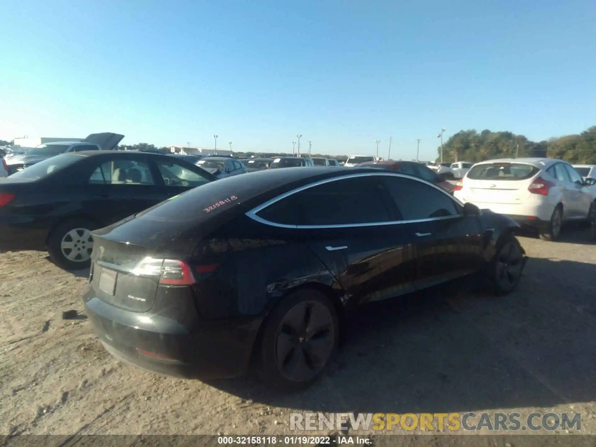 4 Фотография поврежденного автомобиля 5YJ3E1EB9LF741395 TESLA MODEL 3 2020