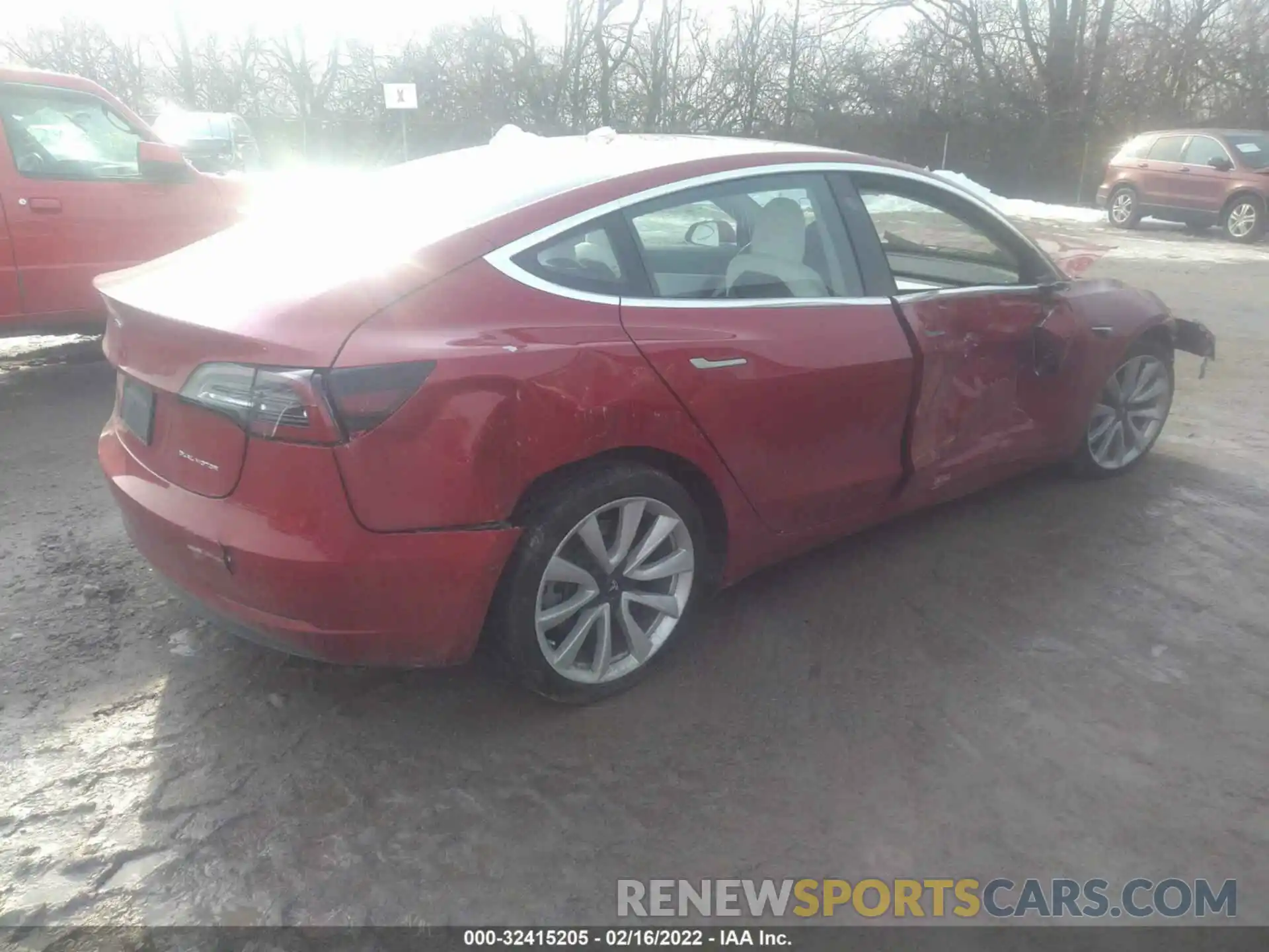 4 Photograph of a damaged car 5YJ3E1EB9LF769729 TESLA MODEL 3 2020