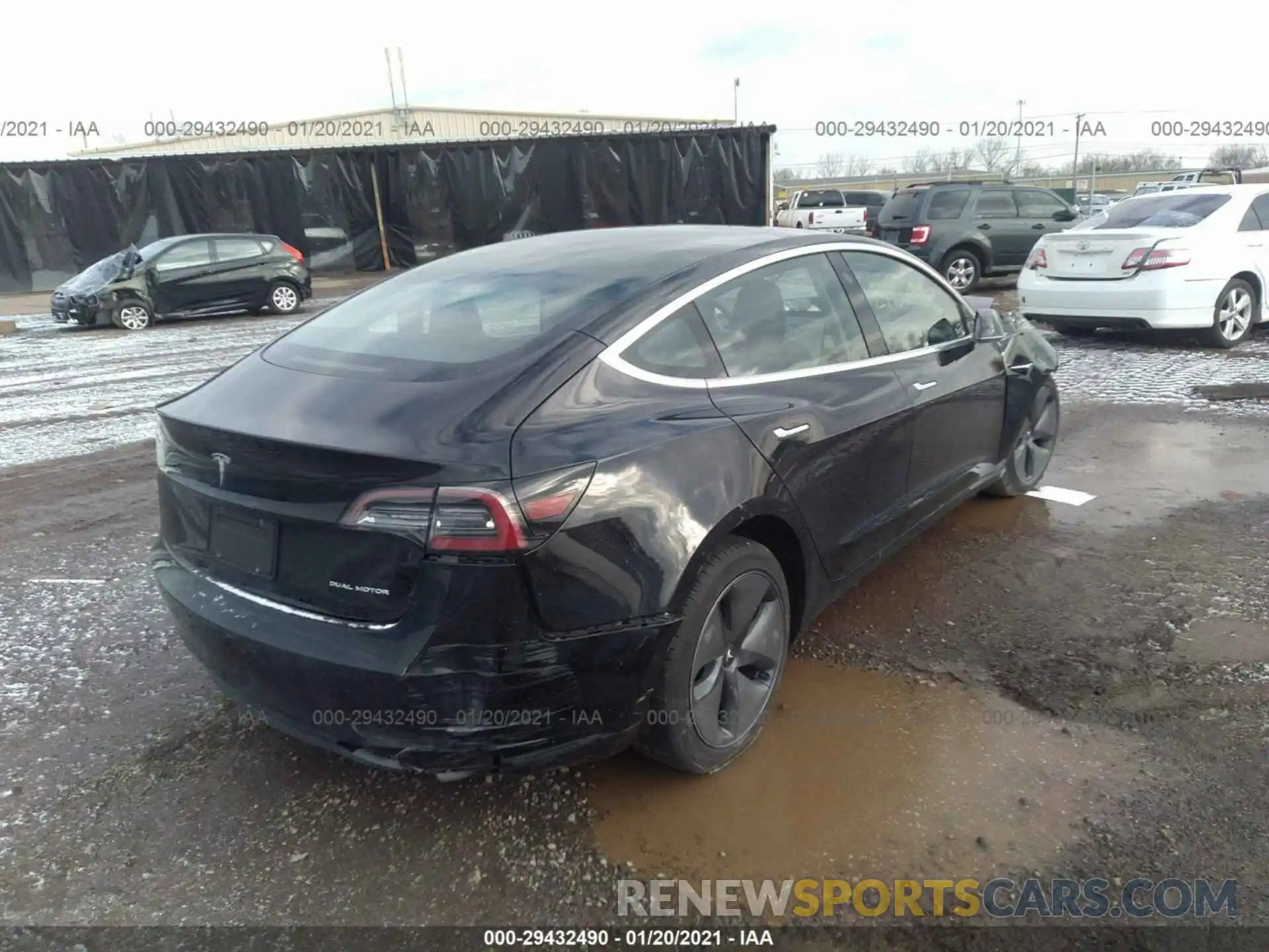 4 Фотография поврежденного автомобиля 5YJ3E1EBXLF599445 TESLA MODEL 3 2020