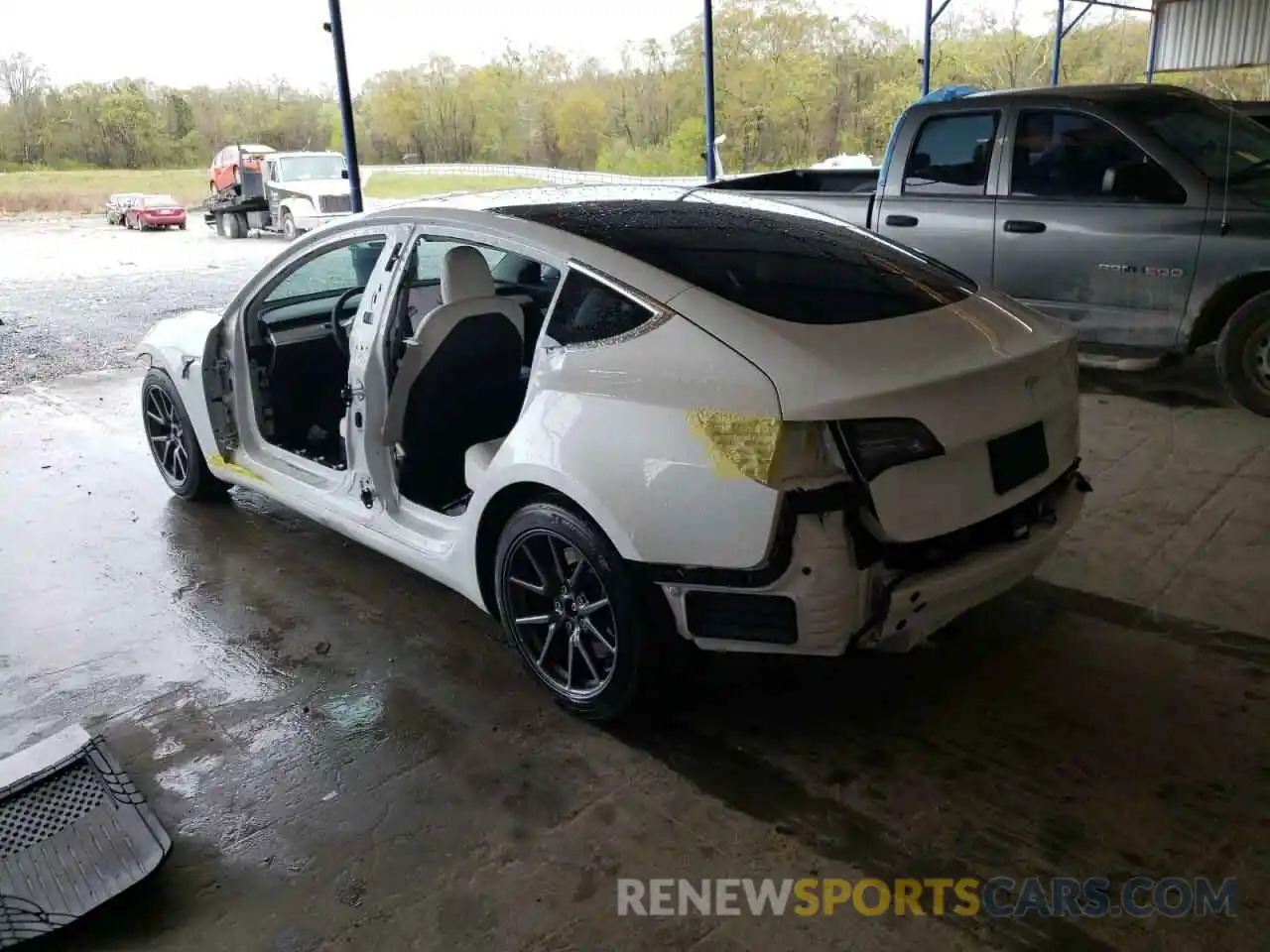 3 Photograph of a damaged car 5YJ3E1EBXLF607043 TESLA MODEL 3 2020